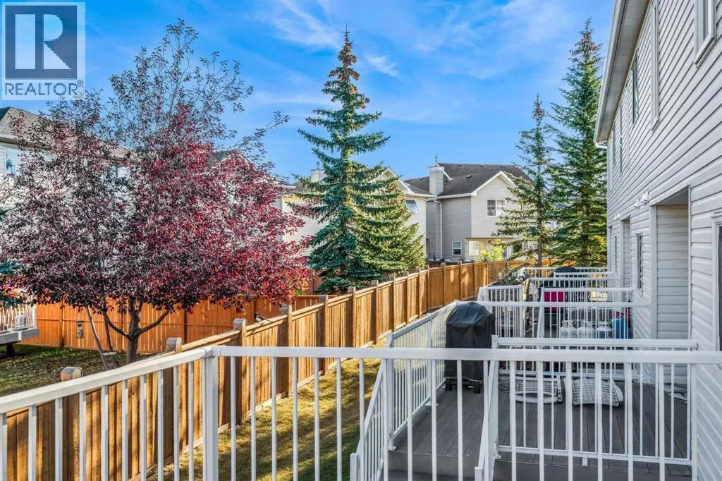 19, 15 Rocky Ridge Gate NW