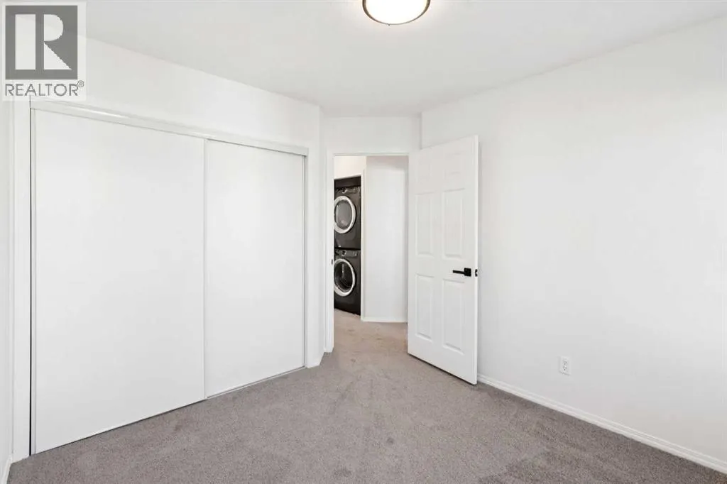 19, 15 Rocky Ridge Gate NW