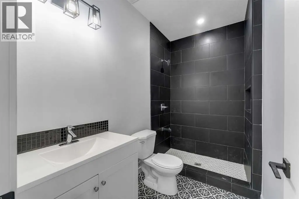 7 Waterford Heights