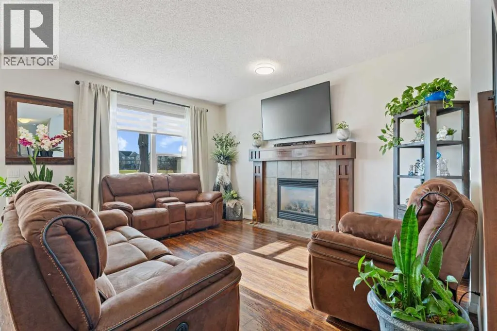 106 Copperstone Close SE