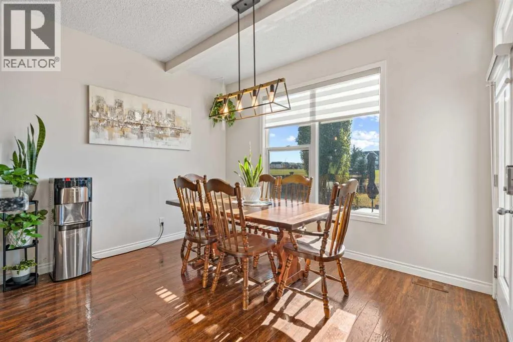 106 Copperstone Close SE