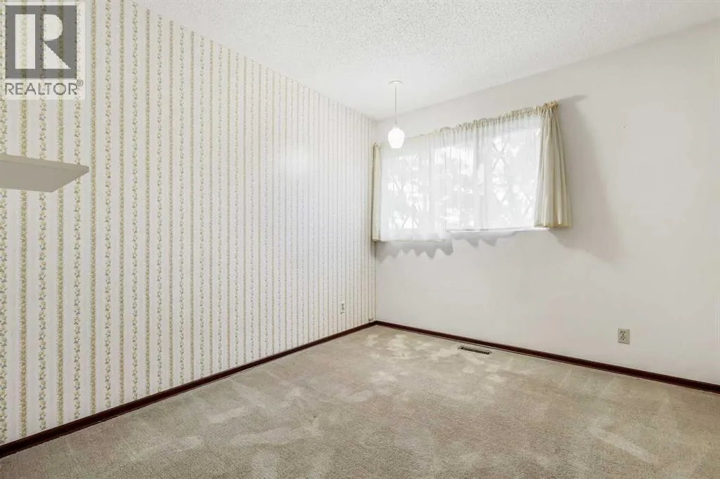 2416 Palliser Drive SW