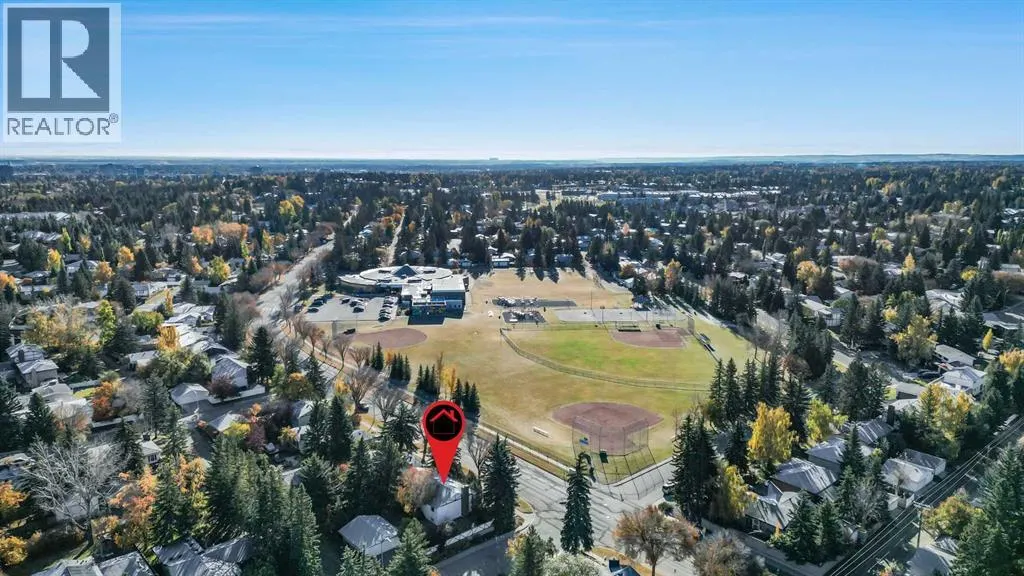 2416 Palliser Drive SW