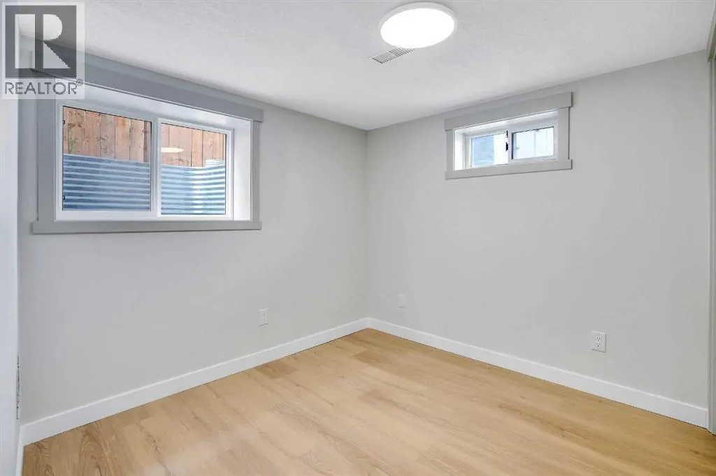 146 Springwood Drive SW