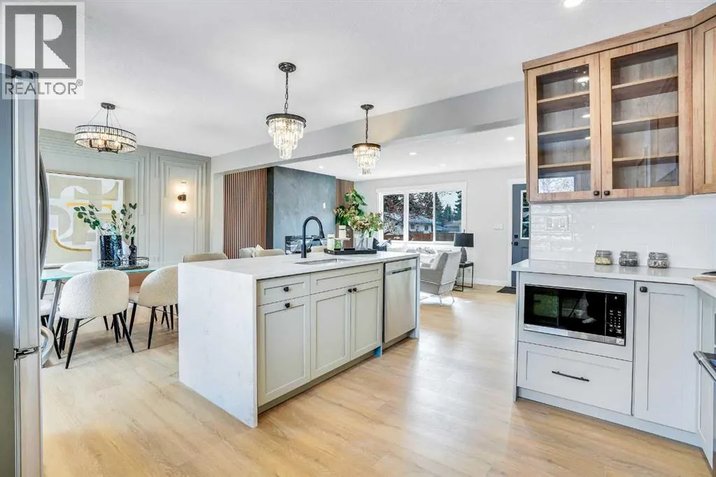 146 Springwood Drive SW