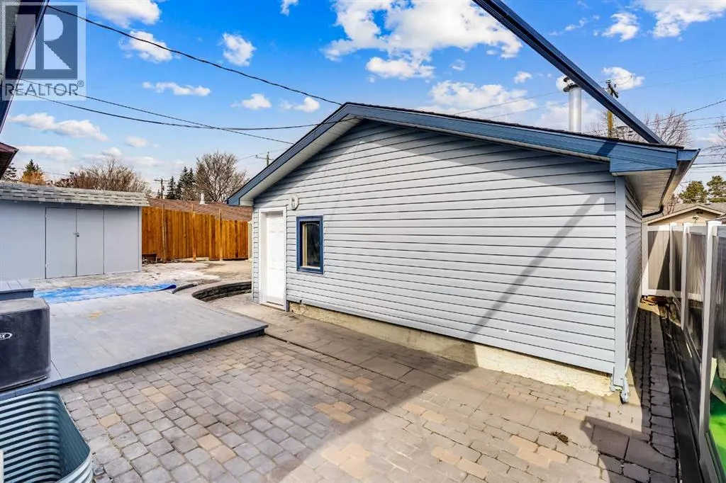 146 Springwood Drive SW