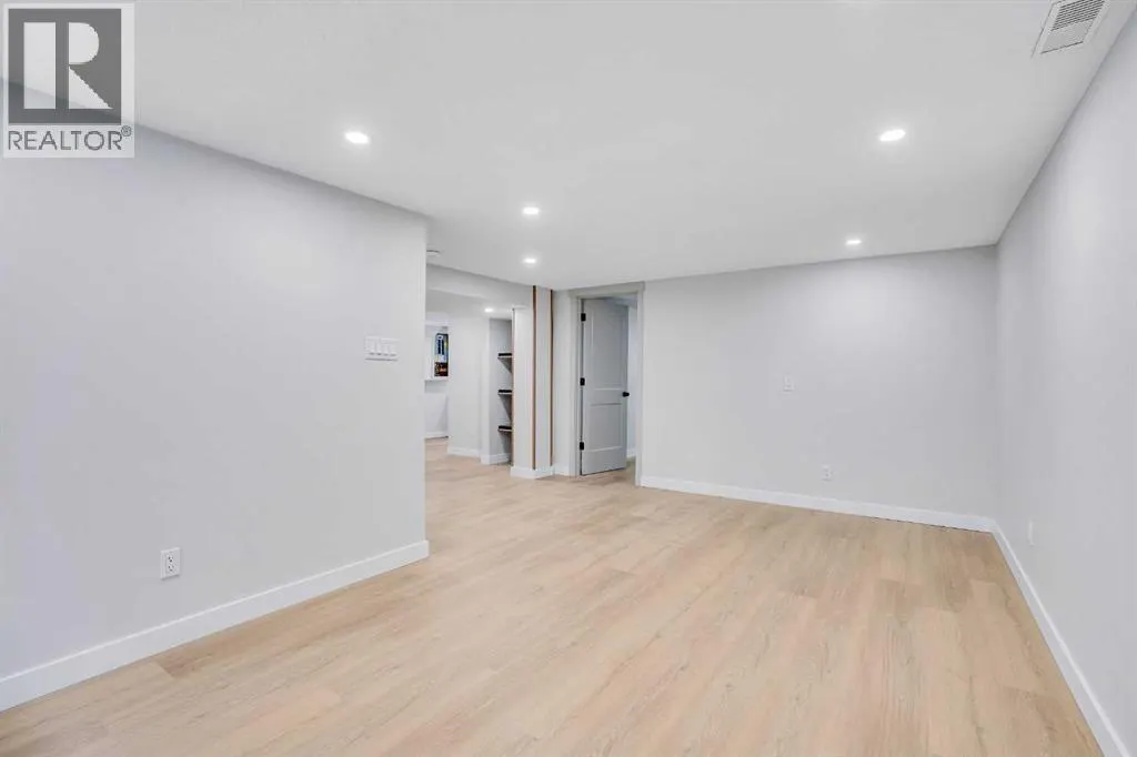 146 Springwood Drive SW