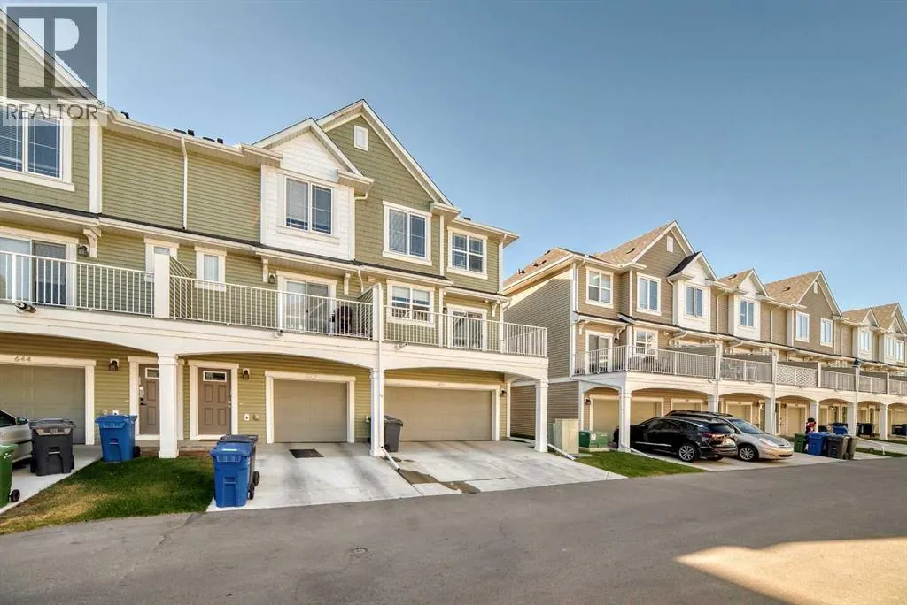 640 Copperstone Manor SE