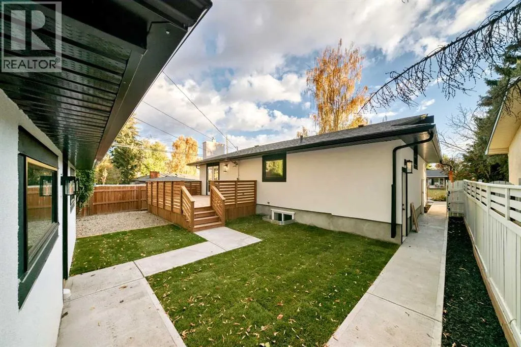 1163 Lake Wapta Road SE