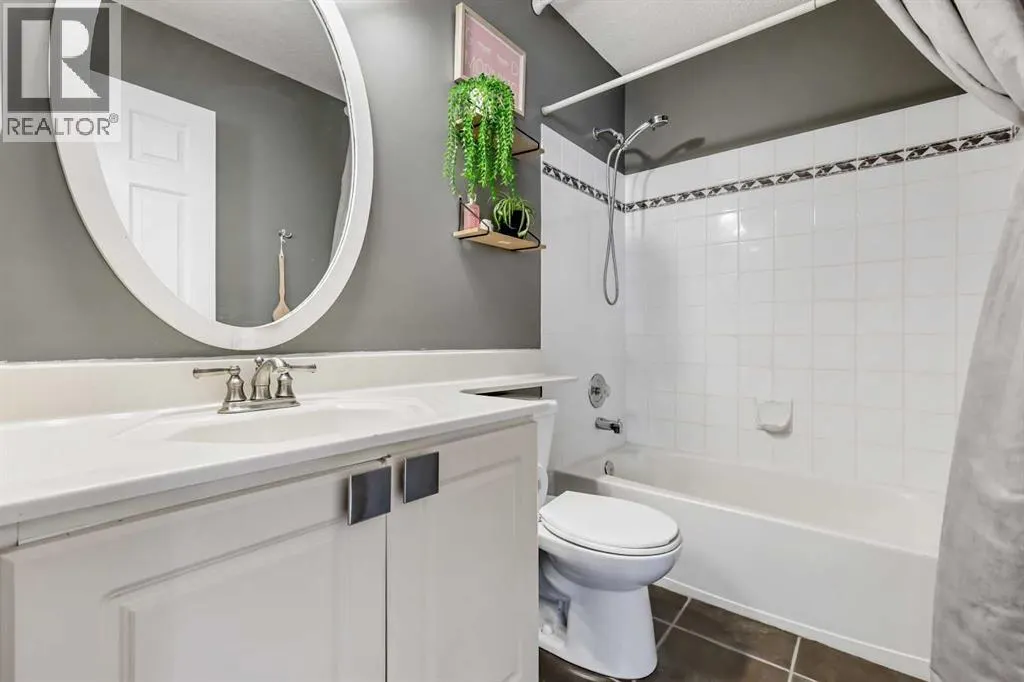 248 Douglas Ridge Green SE