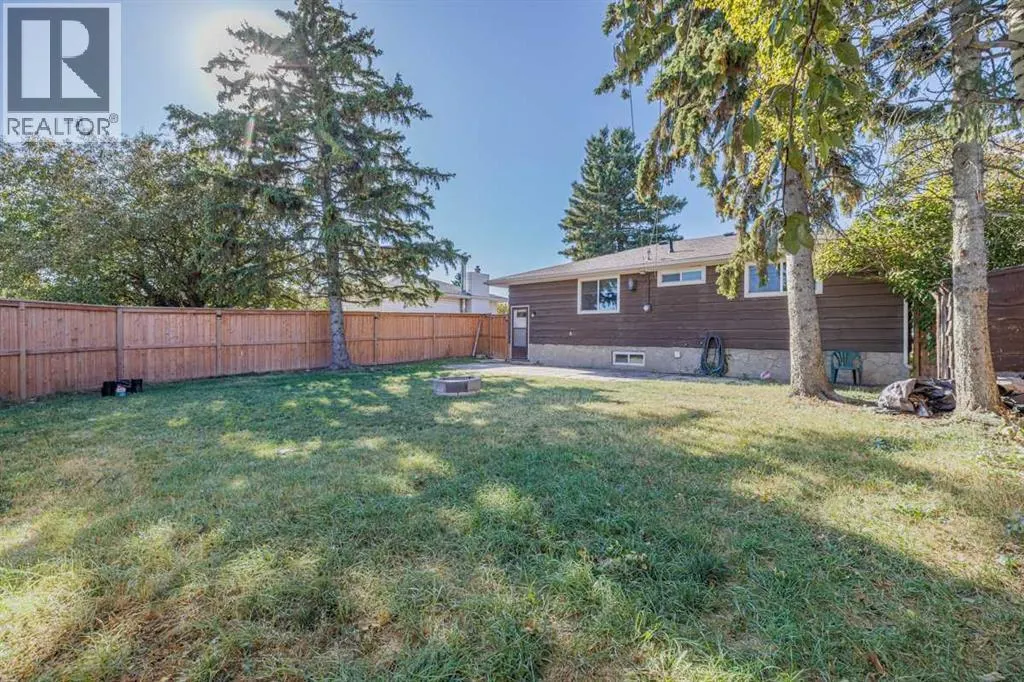 99 Mardale Crescent NE