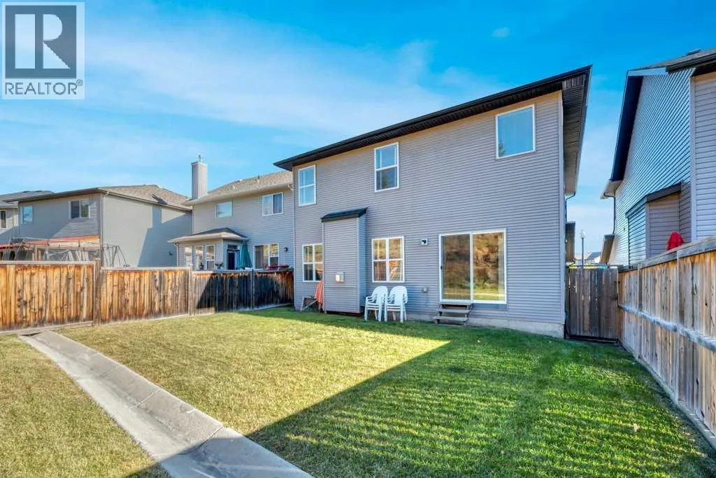 323 St Moritz Drive SW