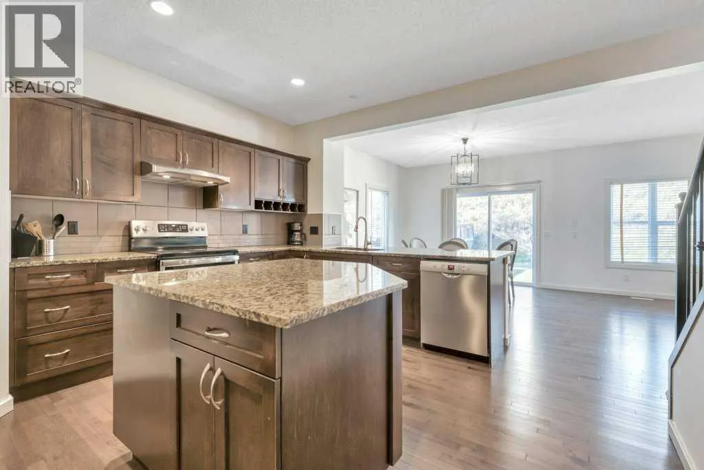 323 St Moritz Drive SW