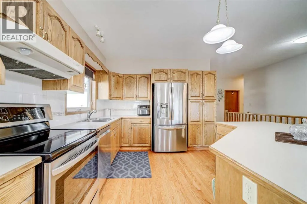 115, 3045 Fairway Street S