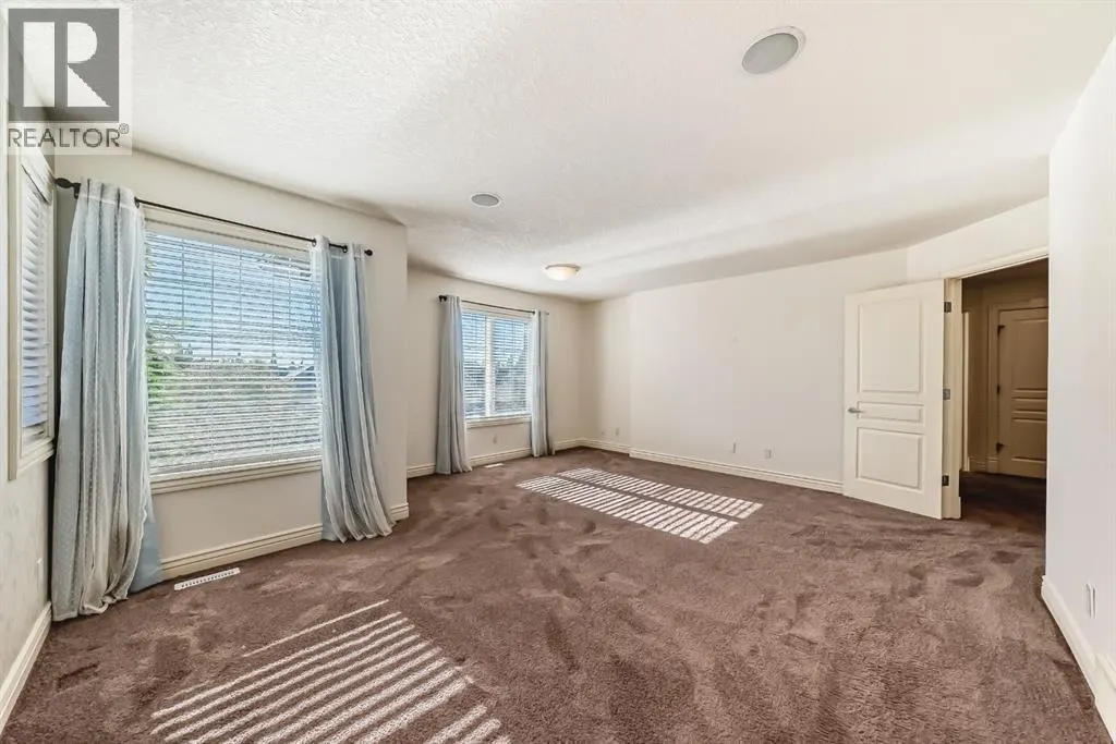 84 Evergreen Lane SW
