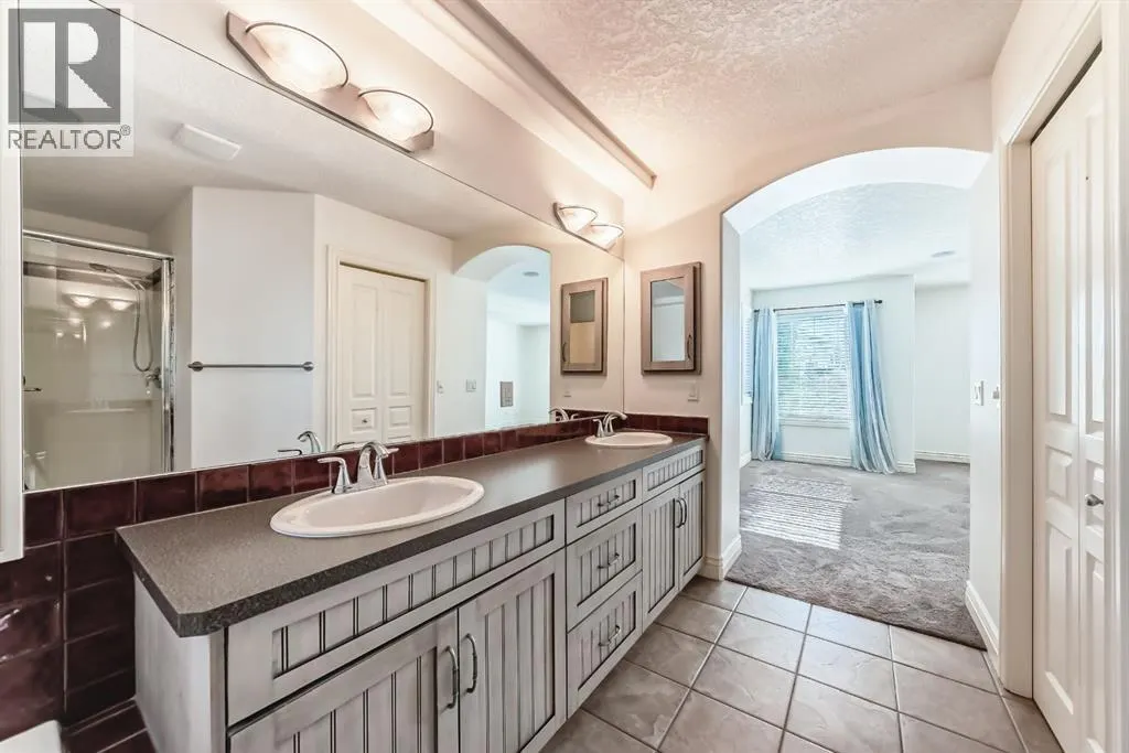 84 Evergreen Lane SW