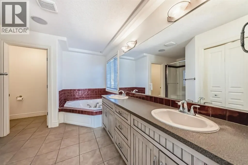 84 Evergreen Lane SW