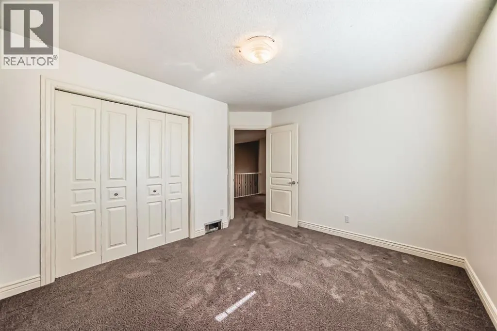 84 Evergreen Lane SW