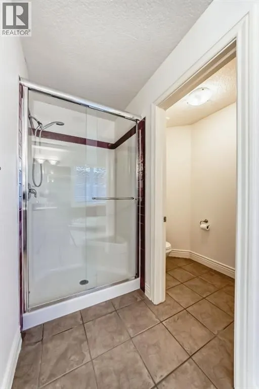 84 Evergreen Lane SW