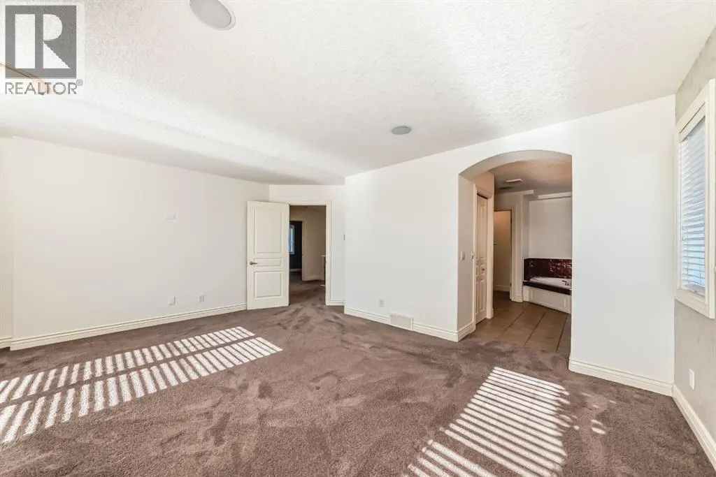 84 Evergreen Lane SW