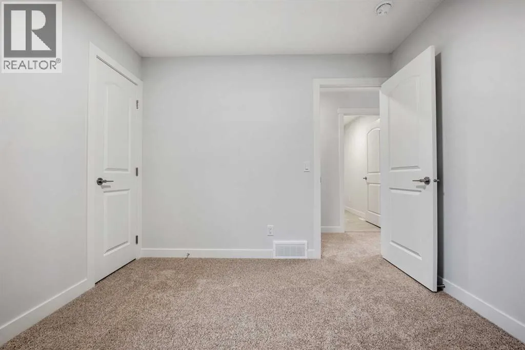 96 Amblefield Grove NW