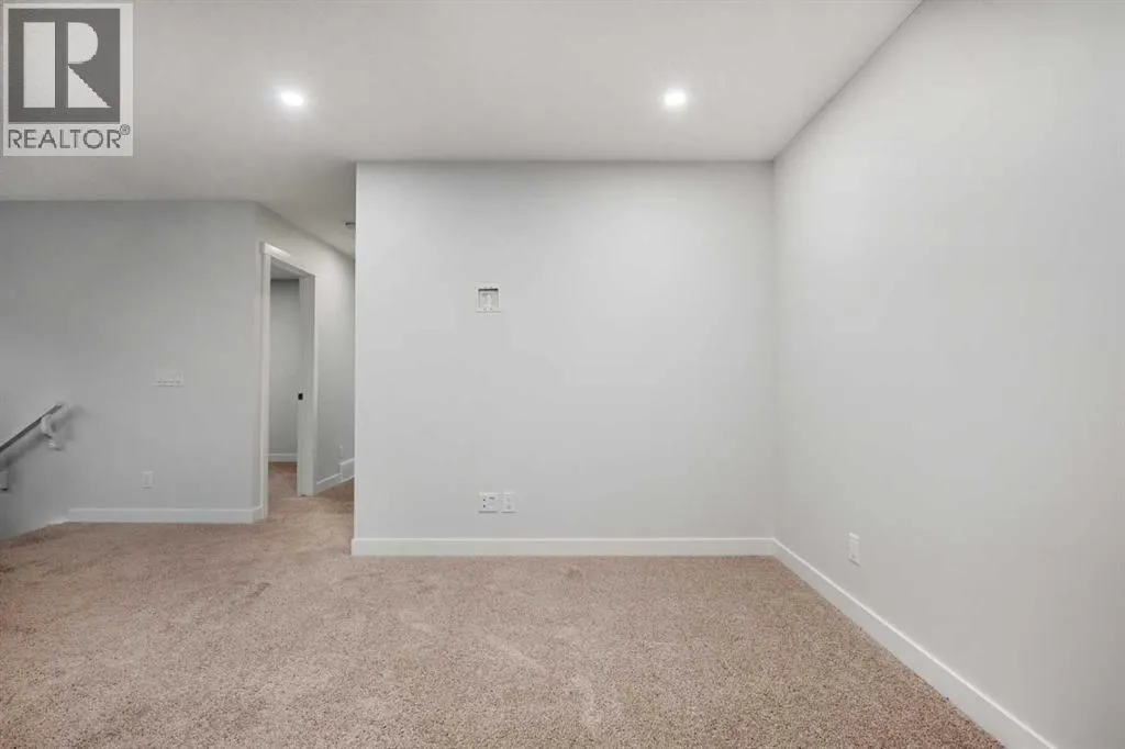 96 Amblefield Grove NW