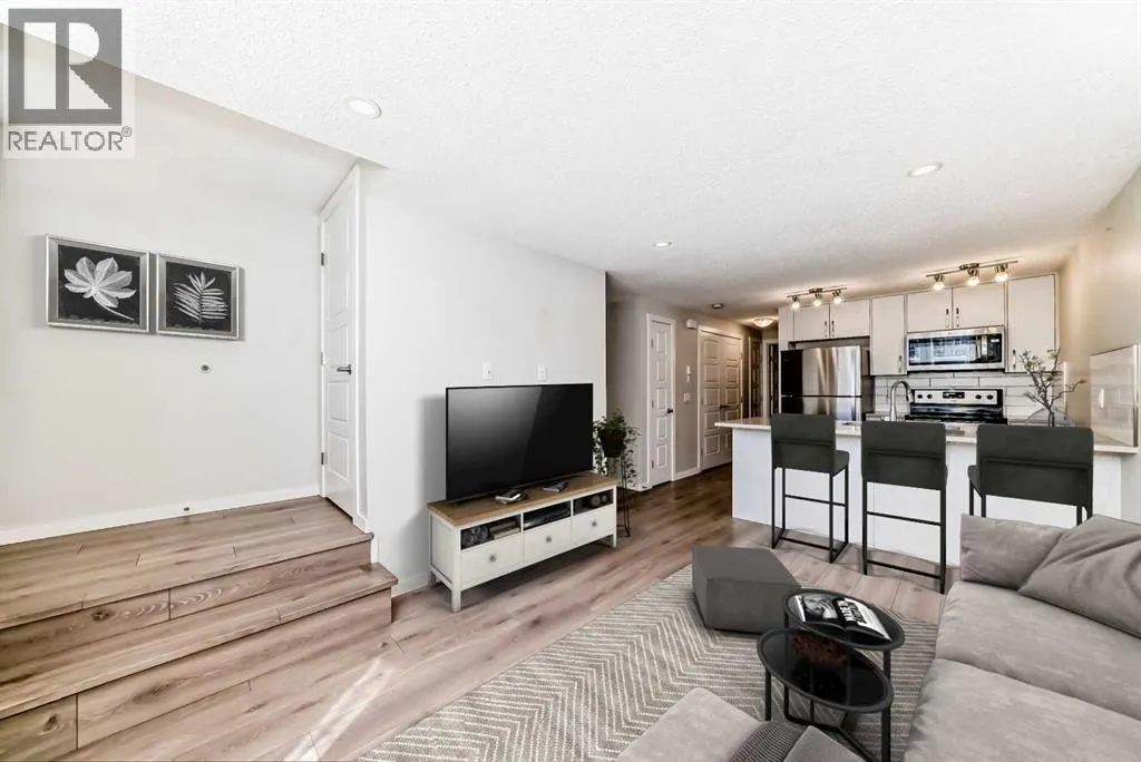 109 Cranbrook Square SE