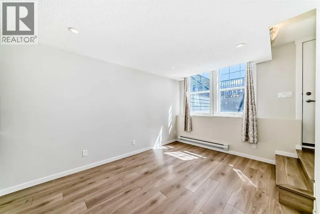 109 Cranbrook Square SE