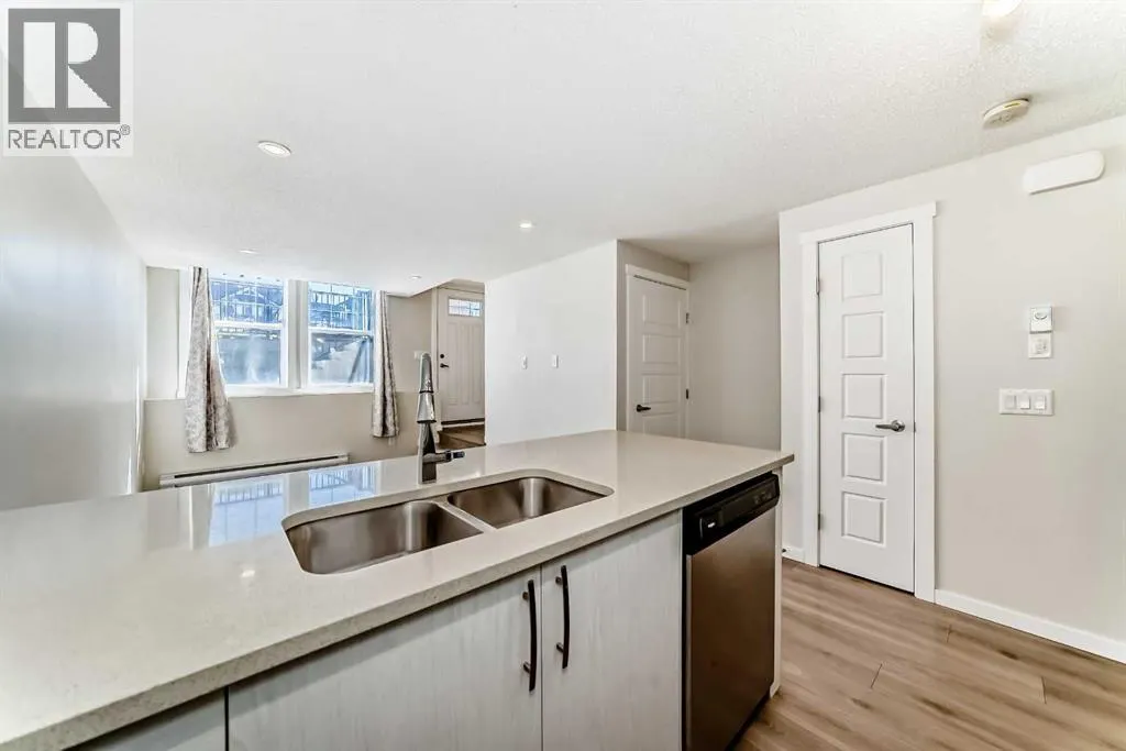 109 Cranbrook Square SE