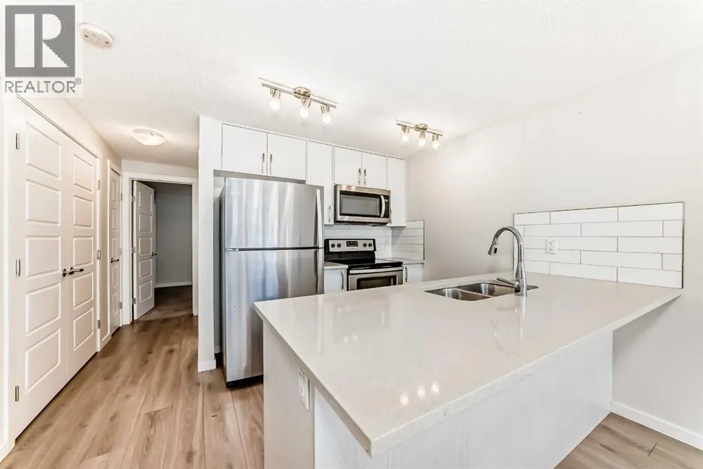 109 Cranbrook Square SE