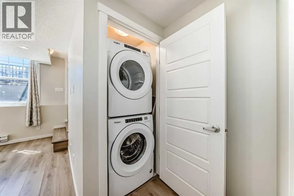 109 Cranbrook Square SE