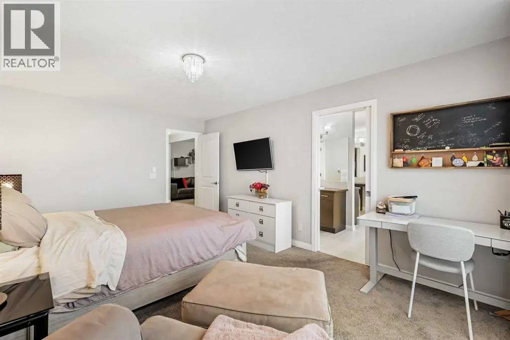 154 Masters Point SE