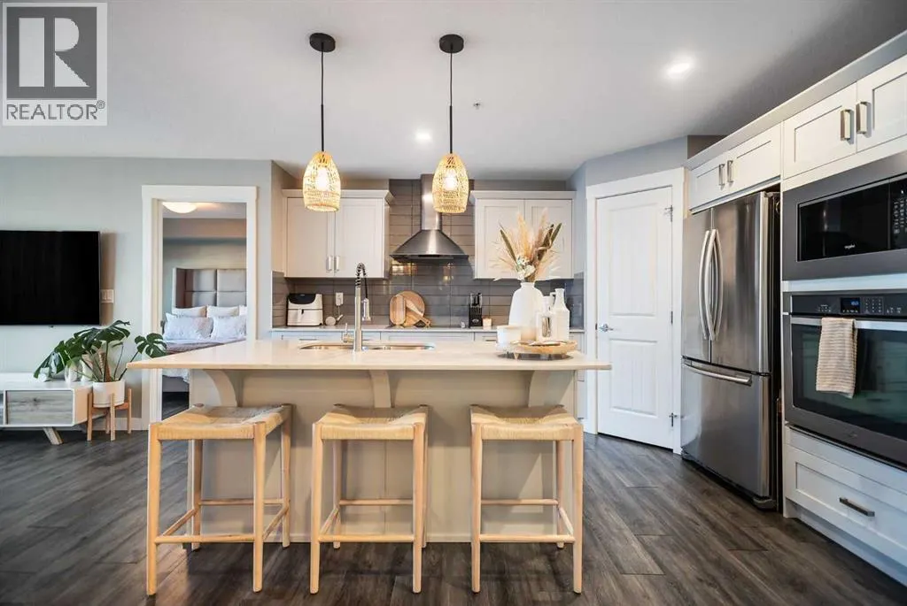 221, 110 Auburn Meadows View SE