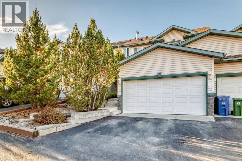 8, 122 Bow Ridge Crescent