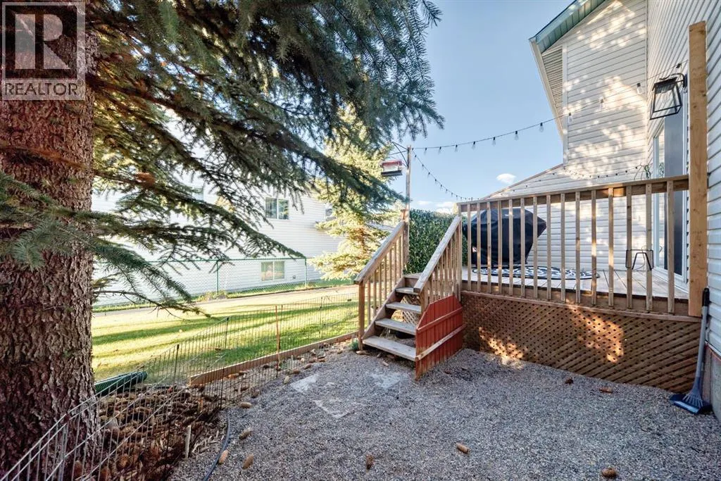 8, 122 Bow Ridge Crescent