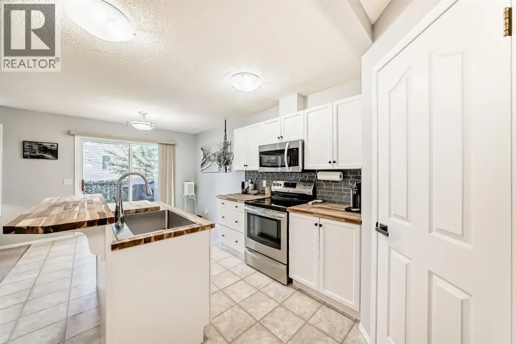 8, 122 Bow Ridge Crescent
