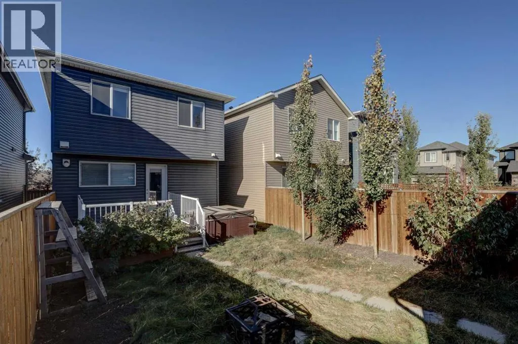 136 Evansborough Way NW