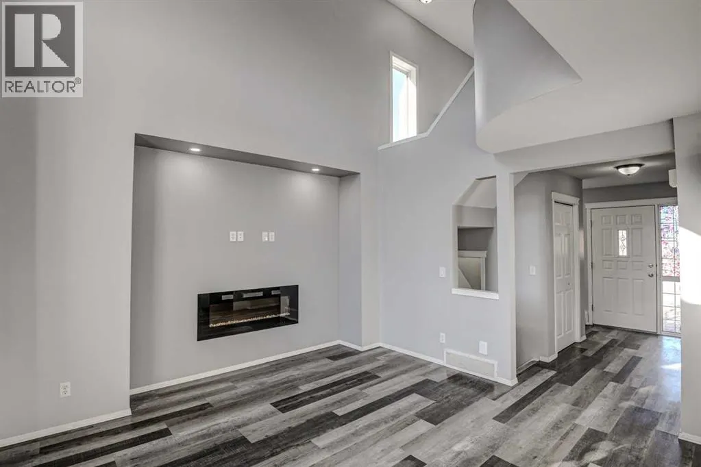 61 Everstone Avenue SW