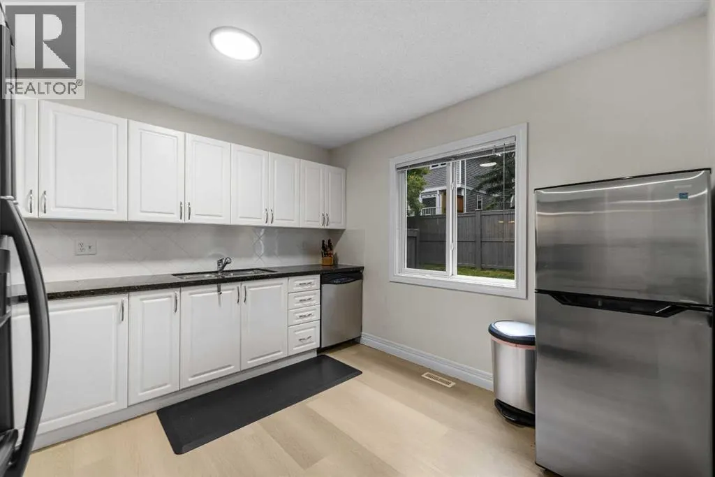 27 Cedarwood Lane SW