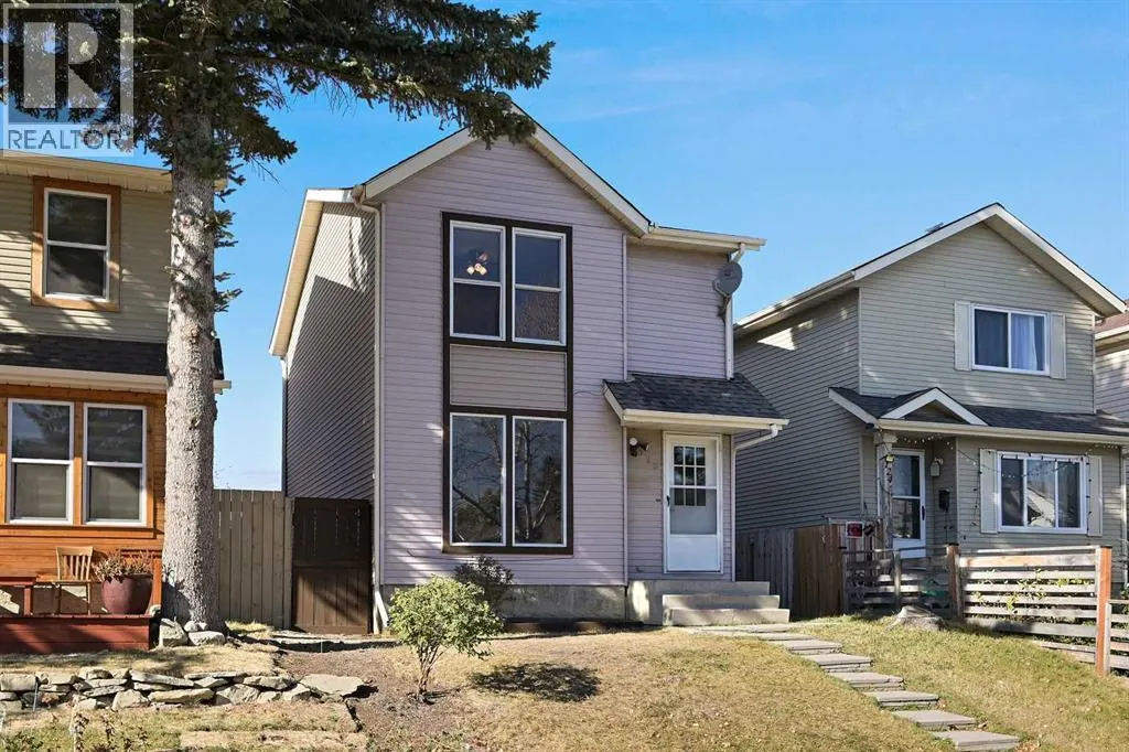 128 Castlegreen Close NE