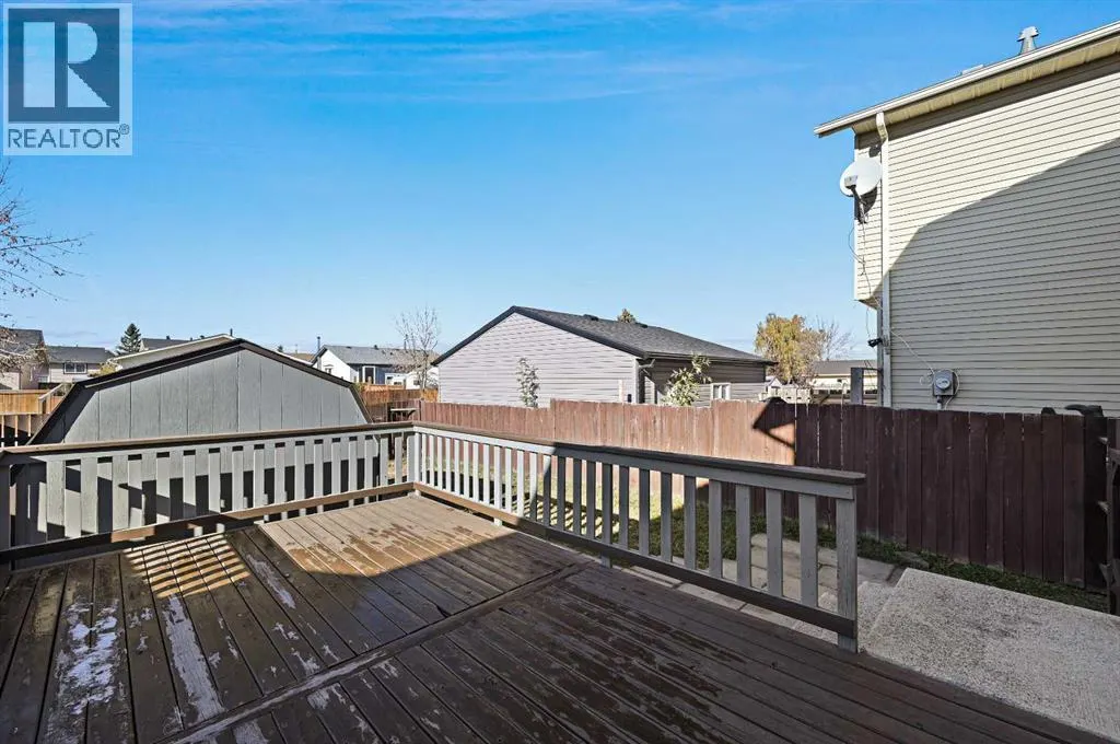128 Castlegreen Close NE
