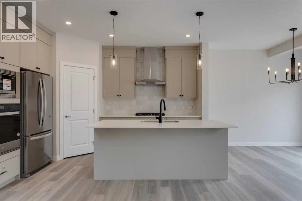 304 Edith Place NW