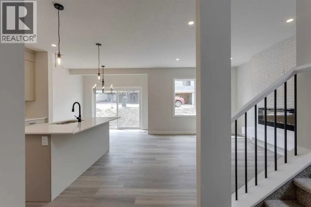 304 Edith Place NW