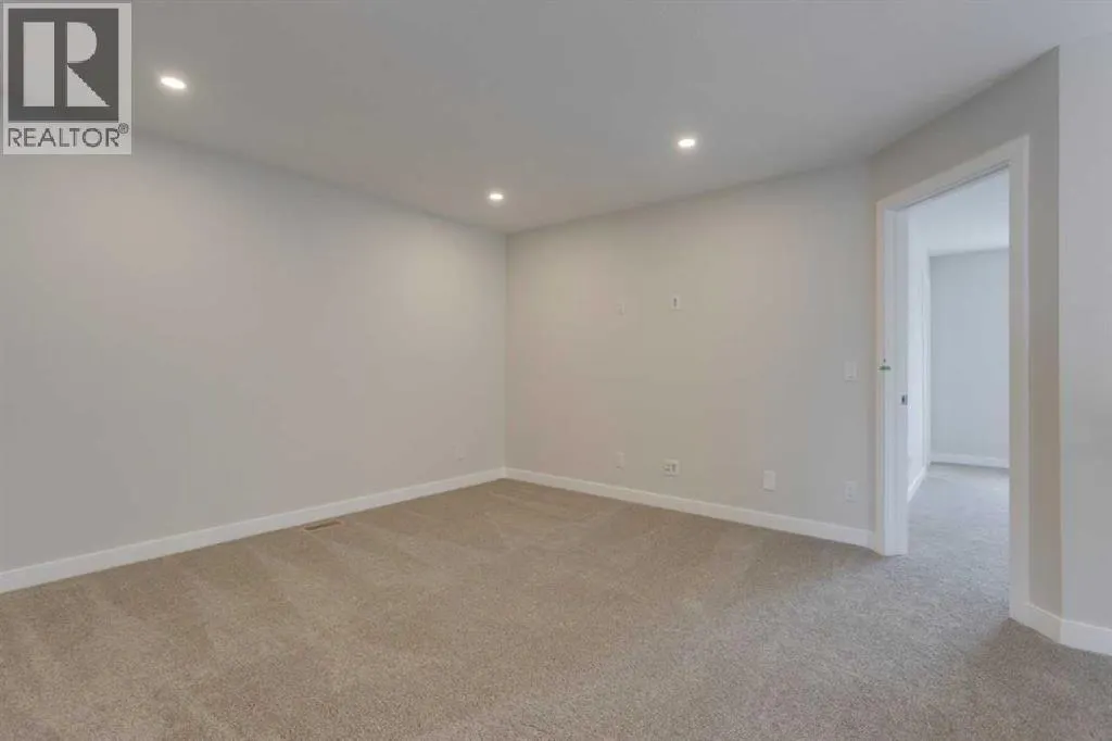 304 Edith Place NW
