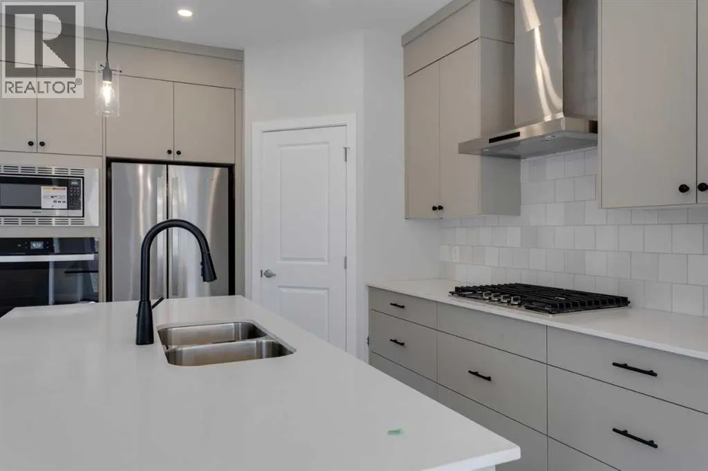 304 Edith Place NW