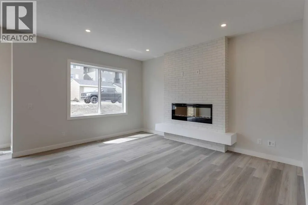 304 Edith Place NW