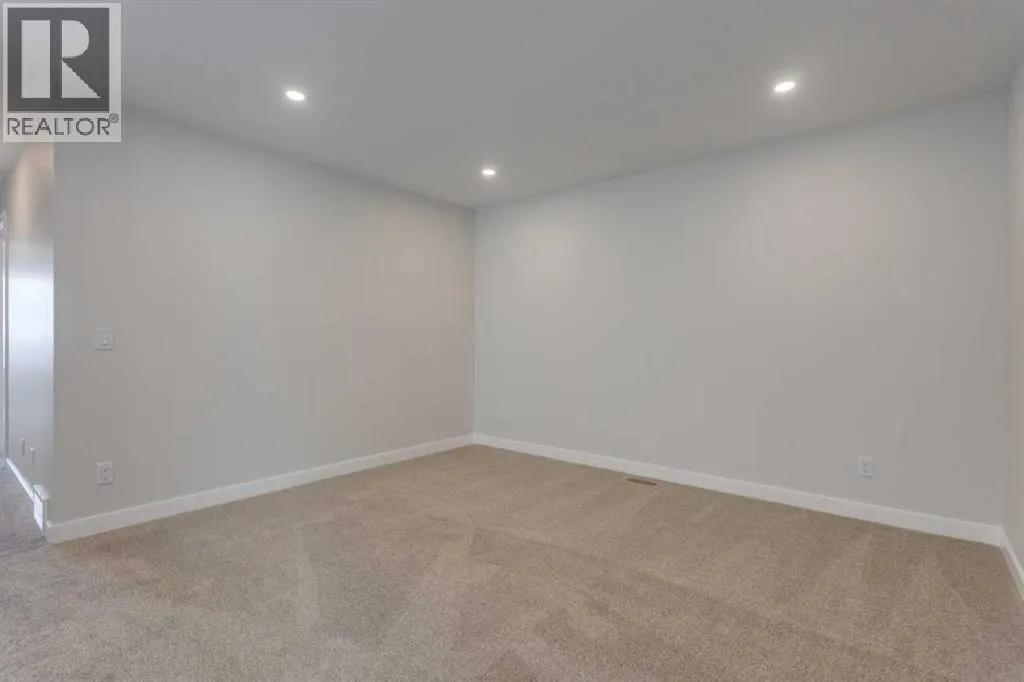 304 Edith Place NW