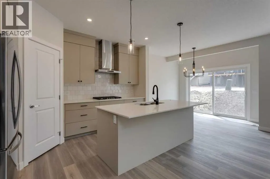 304 Edith Place NW