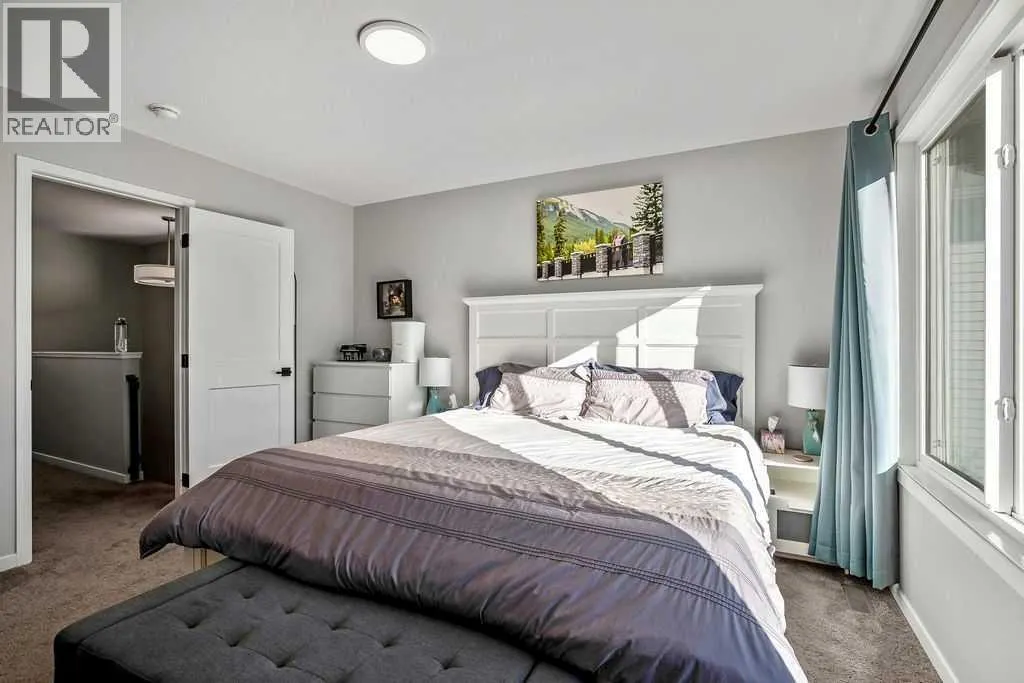 325 Ellen Park