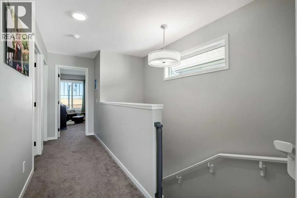 325 Ellen Park